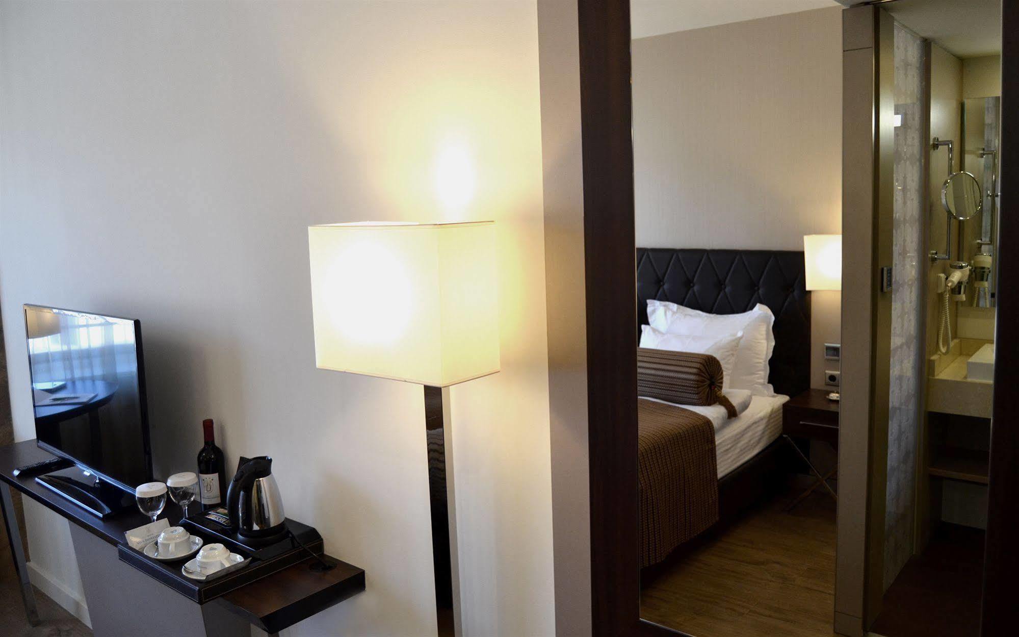 Hotel Vier Jahreszeiten Berlin City Экстерьер фото